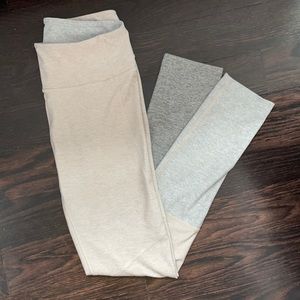 Outdoor voices leggings